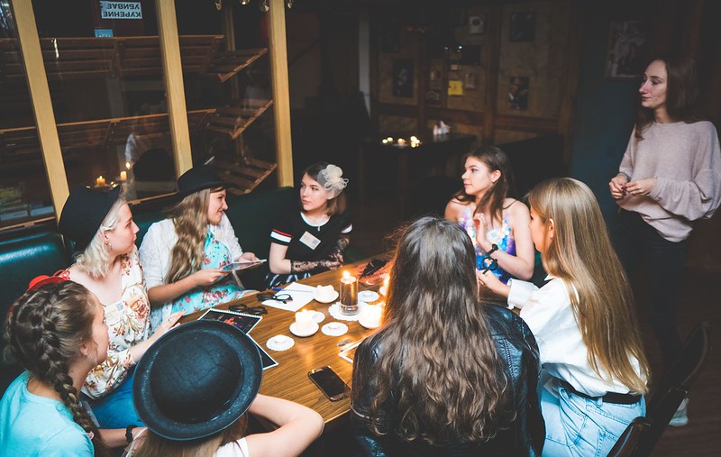 Выездные квесты на Международный женский день: интерактивное мероприятие в школе Kaliningrad.